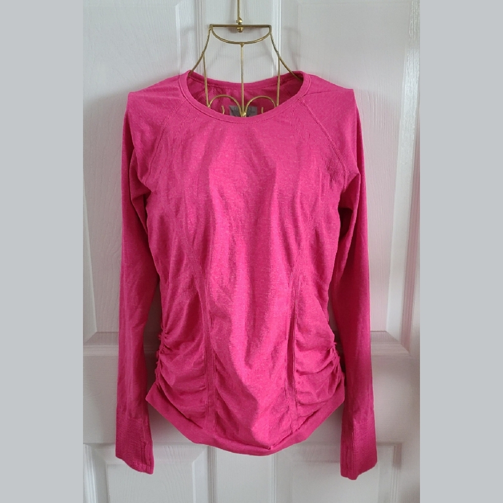 Athleta Fastest Track Ruched Sides Long Sleeve Shirt